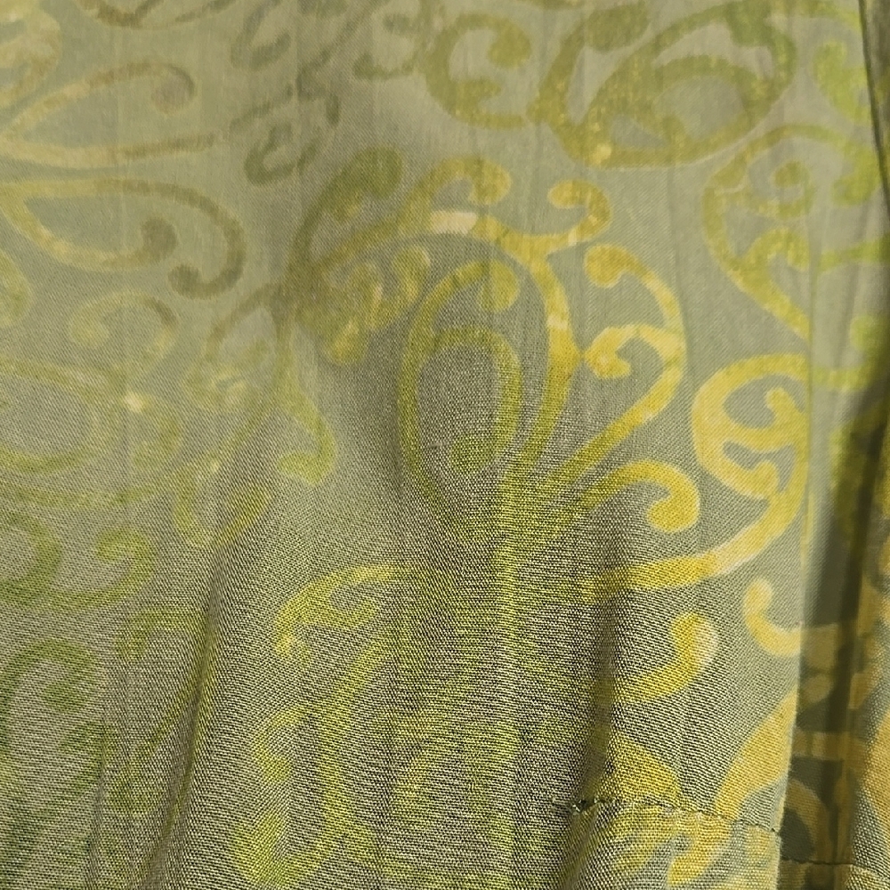 Green Patterned Dress - Picture 3 of 4